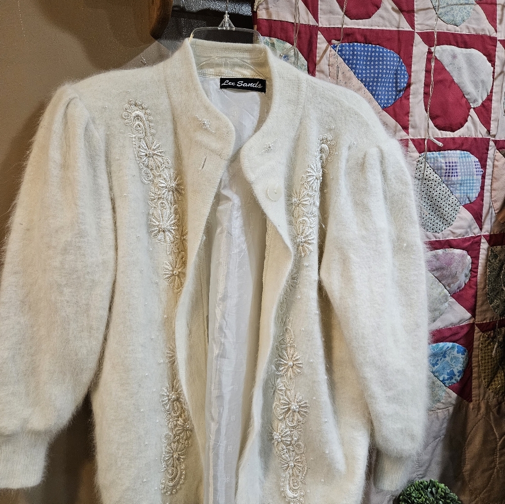White Embroidered Women's Sweater Rabbit Hair Lee Sands
